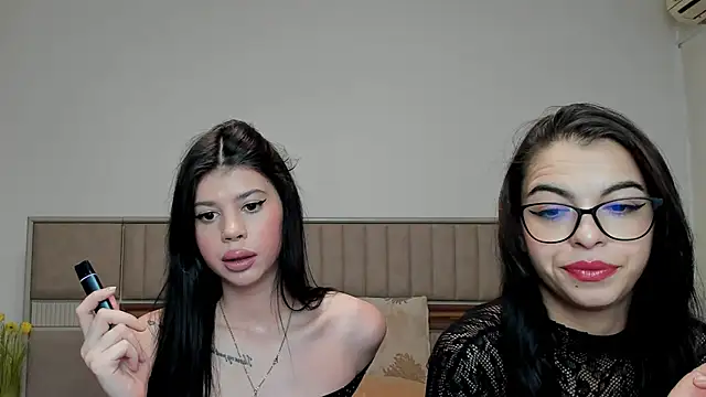 Snapshot of Playx24 chatting on February 4, 9:31 pm Playx24 online show from February 4, 9:31 pm