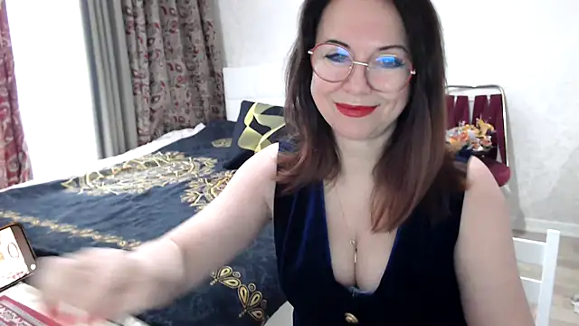 Snapshot of Arisa5000 chatting on April 10, 7:13 am Arisa5000 online show from April 10, 7:13 am