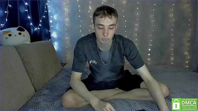 Snapshot of felixcurt69 chatting on March 9, 6:45 pm felixcurt69 online show from March 9, 6:45 pm