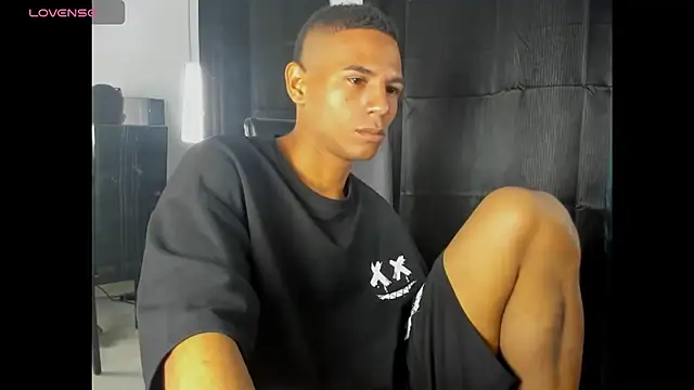 Snapshot of Latin_Boy420 chatting on October 22, 4:24 am Latin Boy420 online show from October 22, 4:24 am