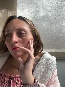 Mia dca online show from November 5, 8:53 pm