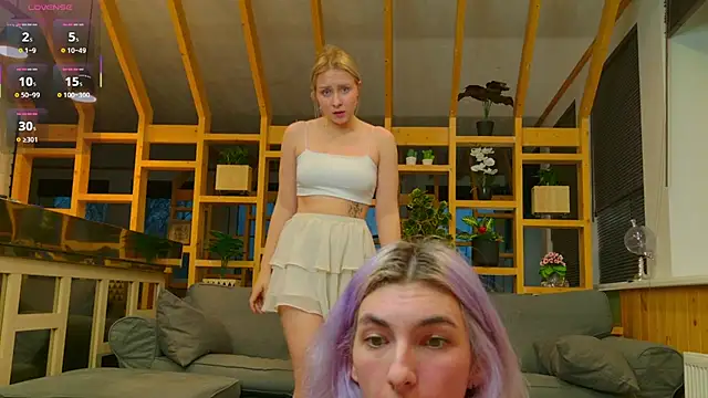 Mol l y online show from October 22, 2:28 pm