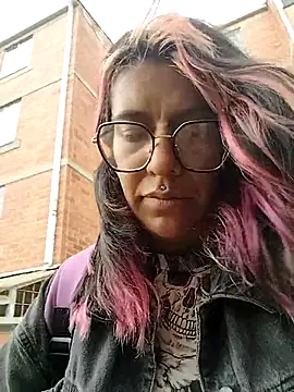 Abby 2-1 online show from October 27, 7:18 pm