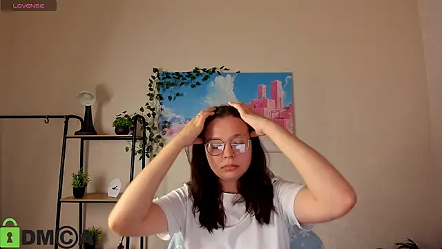 Nuura Moore online show from October 23, 12:54 am