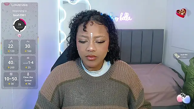 THIANA TAY online show from October 13, 3:28 am