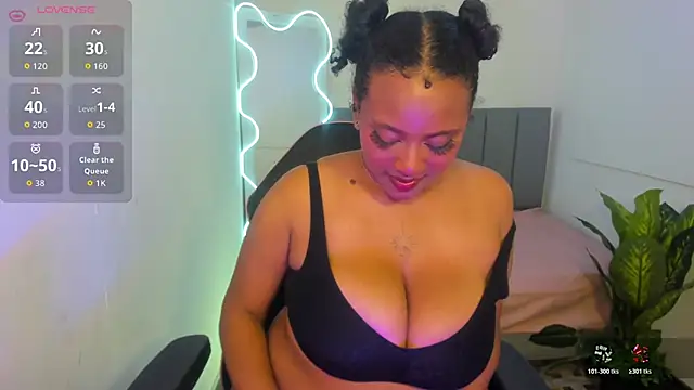 THIANA TAY online show from October 26, 3:12 am