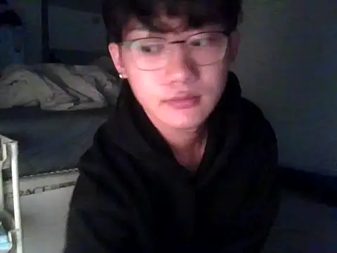 Snapshot of iambennet chatting on October 19, 5:41 am iambennet online show from October 19, 5:41 am