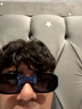 Snapshot of lain213 chatting on October 13, 5:40 am lain213 online show from October 13, 5:40 am