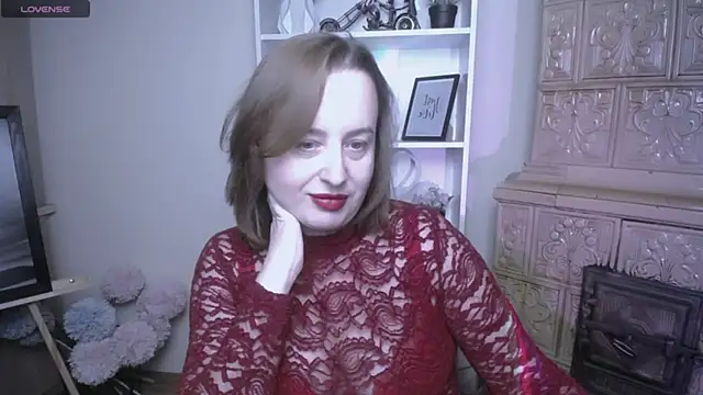 Snapshot of HelenFl chatting on November 18, 7:57 am HelenFl online show from November 18, 7:57 am