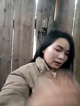 Snapshot of kun-love chatting on February 3, 2:21 am kun-love online show from February 3, 2:21 am