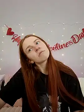 Evarey  online show from February 12, 6:08 am