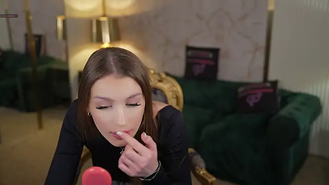 Snapshot of Jane_Love054 chatting on October 30, 7:54 am Jane Love054 online show from October 30, 7:54 am