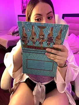 Snapshot of kattee_adams chatting on November 29, 8:12 pm kattee adams online show from November 29, 8:12 pm