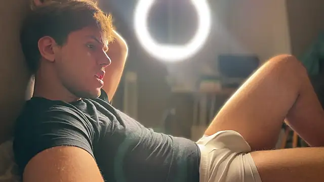 mynameischris online show from October 8, 9:01 pm