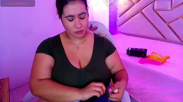 Addyy 02 online show from October 16, 11:33 am