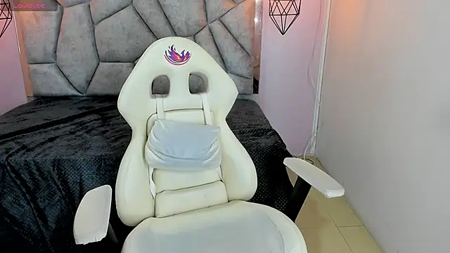 Snapshot of Addyy_02 chatting on March 27, 7:35 pm Addyy 02 online show from March 27, 7:35 pm