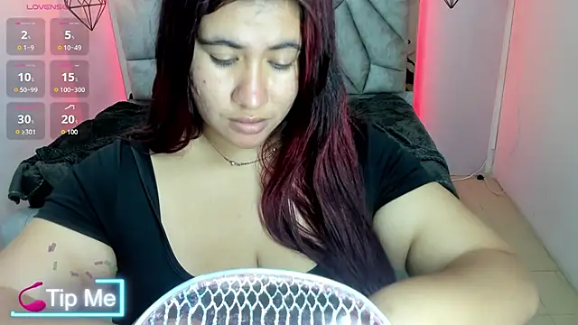 Addyy 02 online show from June 10, 7:02 pm