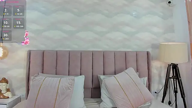 Snapshot of Katya_blonde chatting on October 15, 12:16 pm Katya blonde online show from October 15, 12:16 pm