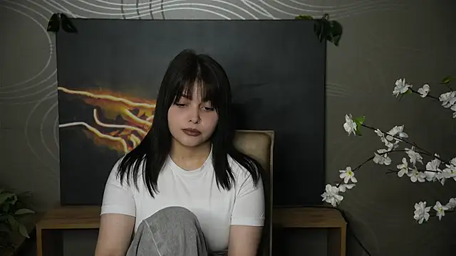 Snapshot of KarisaArietta chatting on October 11, 6:34 am KarisaArietta online show from October 11, 6:34 am