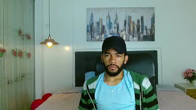 andresnoir  online show from December 16, 1:38 pm