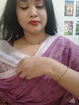 Beauty Queen Soniya online show from July 27, 4:52 am