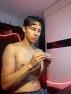 Snapshot of ErosDominant chatting on October 21, 5:52 am ErosDominant online show from October 21, 5:52 am