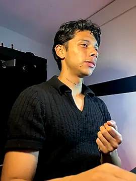 Snapshot of ErosDominant chatting on October 22, 5:41 am ErosDominant online show from October 22, 5:41 am