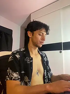 Snapshot of ErosDominant chatting on November 3, 5:42 am ErosDominant online show from November 3, 5:42 am