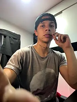 Snapshot of ErosDominant chatting on December 2, 5:02 am ErosDominant online show from December 2, 5:02 am