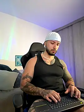 Dave-Max01 online show from November 10, 9:52 am