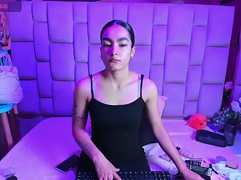 Snapshot of Gisell_Squirt_ chatting on November 24, 1:00 pm Gisell Squirt online show from November 24, 1:00 pm