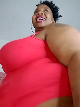 Snapshot of Bigasshott_ chatting on July 23, 8:51 pm Bigasshott online show from July 23, 8:51 pm