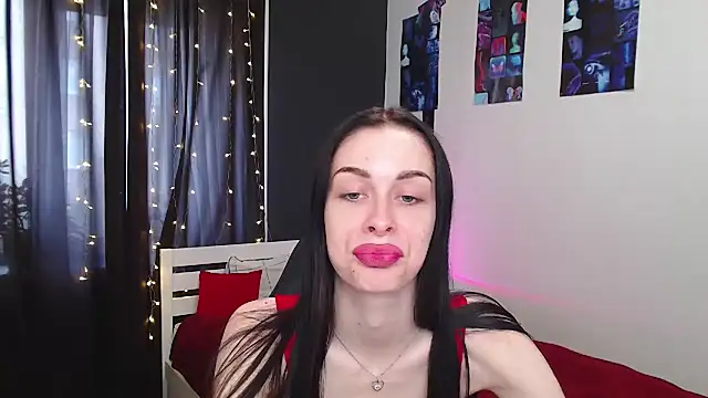 ariel is on vacation online show from October 10, 10:14 am