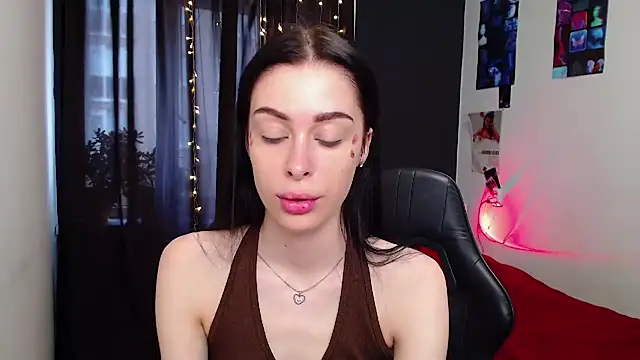 ariel is on vacation online show from October 14, 10:27 am