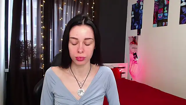 ariel is on vacation online show from October 17, 10:07 am