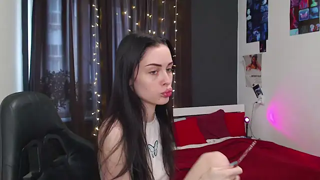 ariel is on vacation online show from November 11, 10:15 am