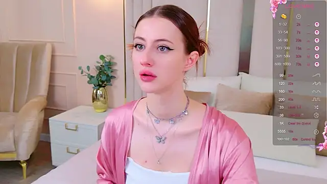 Snapshot of JessiJull chatting on October 19, 5:02 pm JessiJull online show from October 19, 5:02 pm
