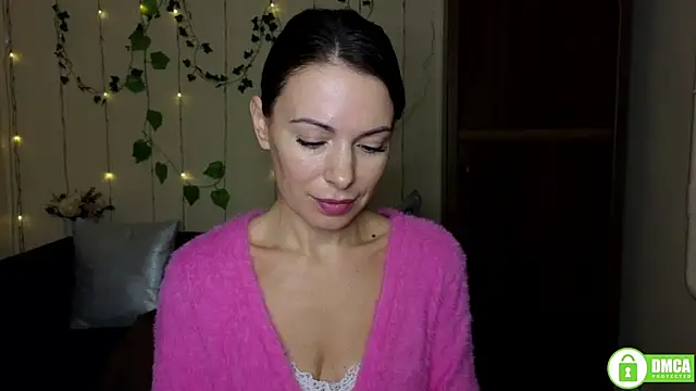 Snapshot of Rita_lovvylyou chatting on October 25, 11:29 am Rita lovvylyou online show from October 25, 11:29 am