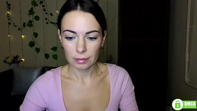 Snapshot of Rita_lovvylyou chatting on November 3, 6:25 am Rita lovvylyou online show from November 3, 6:25 am