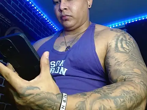 Snapshot of jordan_bigcock_ chatting on October 30, 9:11 am jordan bigcock online show from October 30, 9:11 am