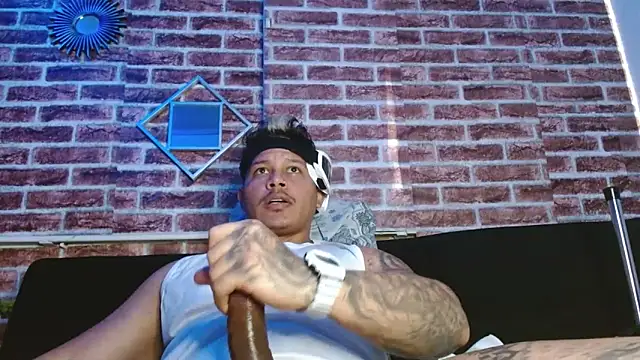 jordan bigcock  online show from April 30, 8:57 pm