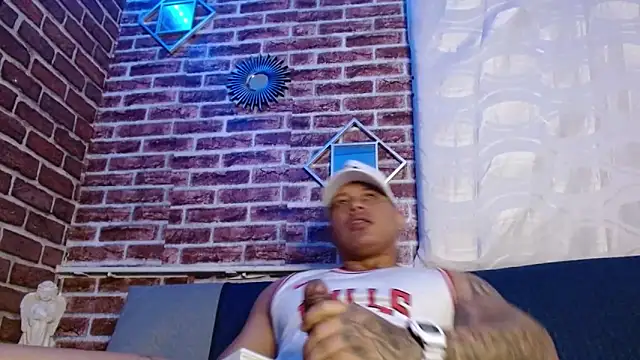 jordan bigcock  online show from May 11, 12:05 am