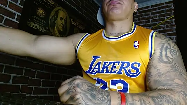 jordan bigcock  online show from May 17, 1:51 pm