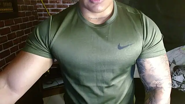 jordan bigcock  online show from May 21, 1:51 pm