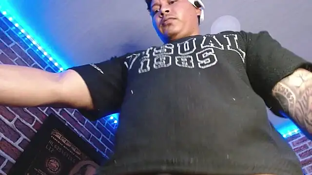 jordan bigcock  online show from June 11, 12:32 am