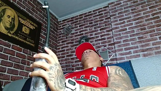 jordan bigcock  online show from June 30, 12:44 am