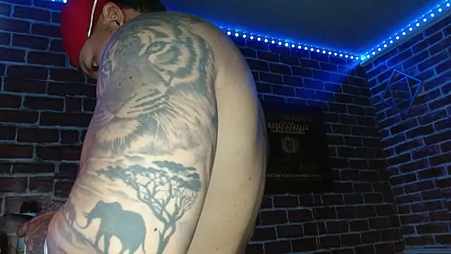 jordan bigcock  online show from July 28, 8:52 pm