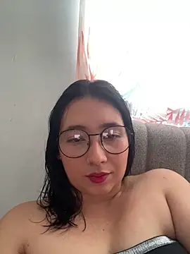 Snapshot of Dulce-1234 chatting on October 22, 9:47 pm Dulce-1234 online show from October 22, 9:47 pm