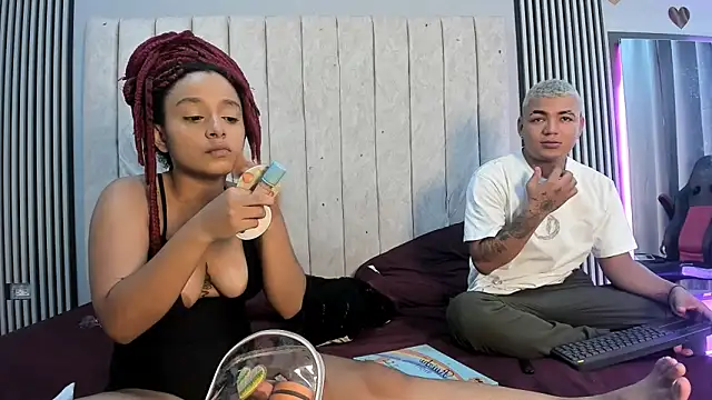 Snapshot of dante_and_kiara chatting on November 26, 9:05 pm dante and kiara online show from November 26, 9:05 pm