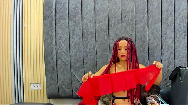 Snapshot of dante_and_kiara chatting on November 27, 9:39 pm dante and kiara online show from November 27, 9:39 pm